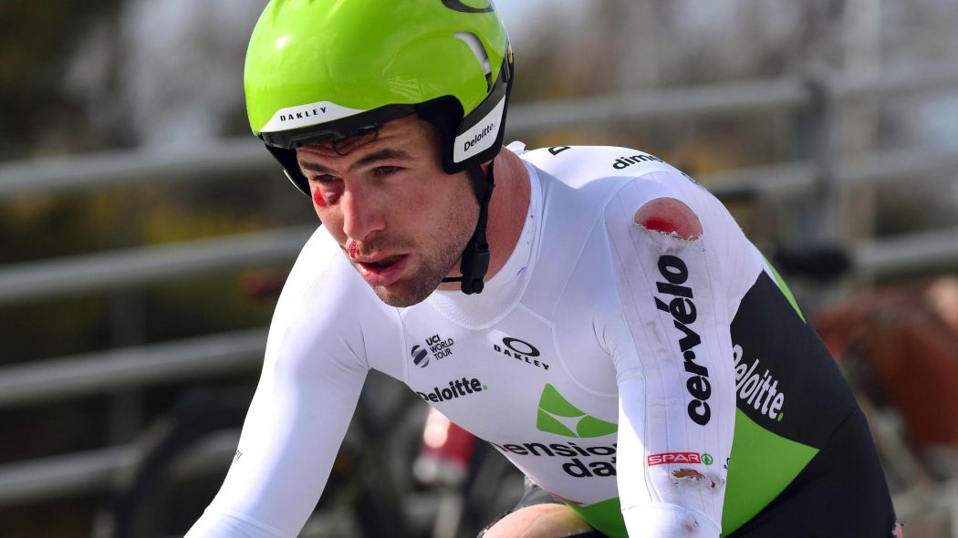 The Tirreno-Adriatico opening stage didn't start well for Mark Cavendish